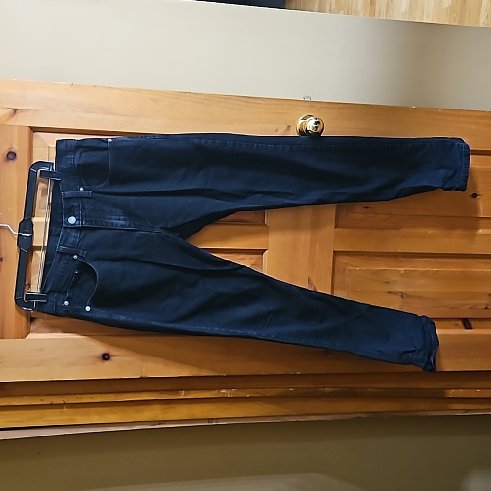 GUC Black Levi's 502 size 32x33